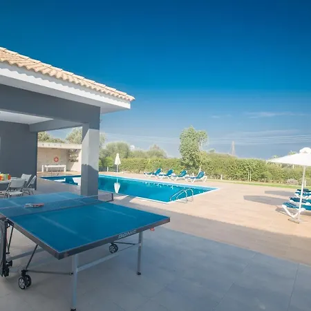 Salamis Villa *
